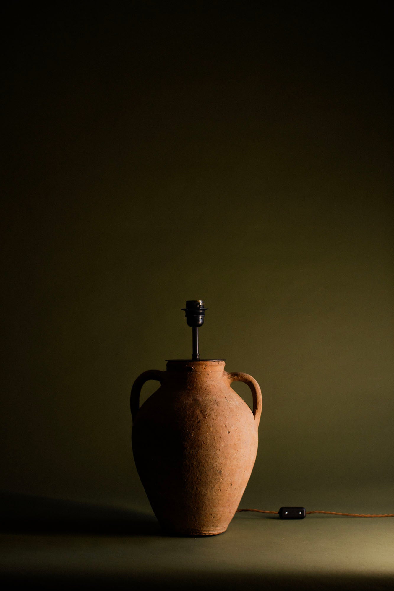Tuscan Earth Twin-Handle Lamp