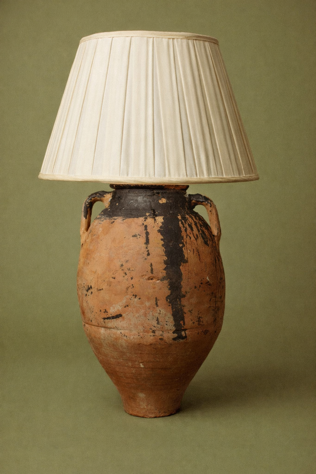 Blackened Glaze Terracotta Table Lamp