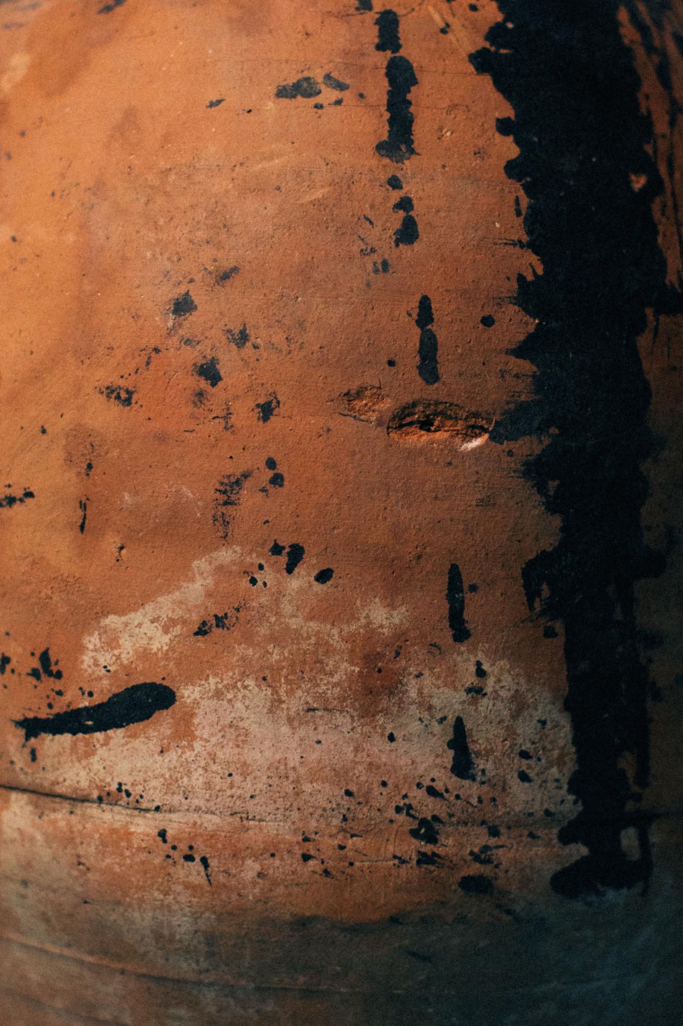 Blackened Glaze Terracotta Table Lamp