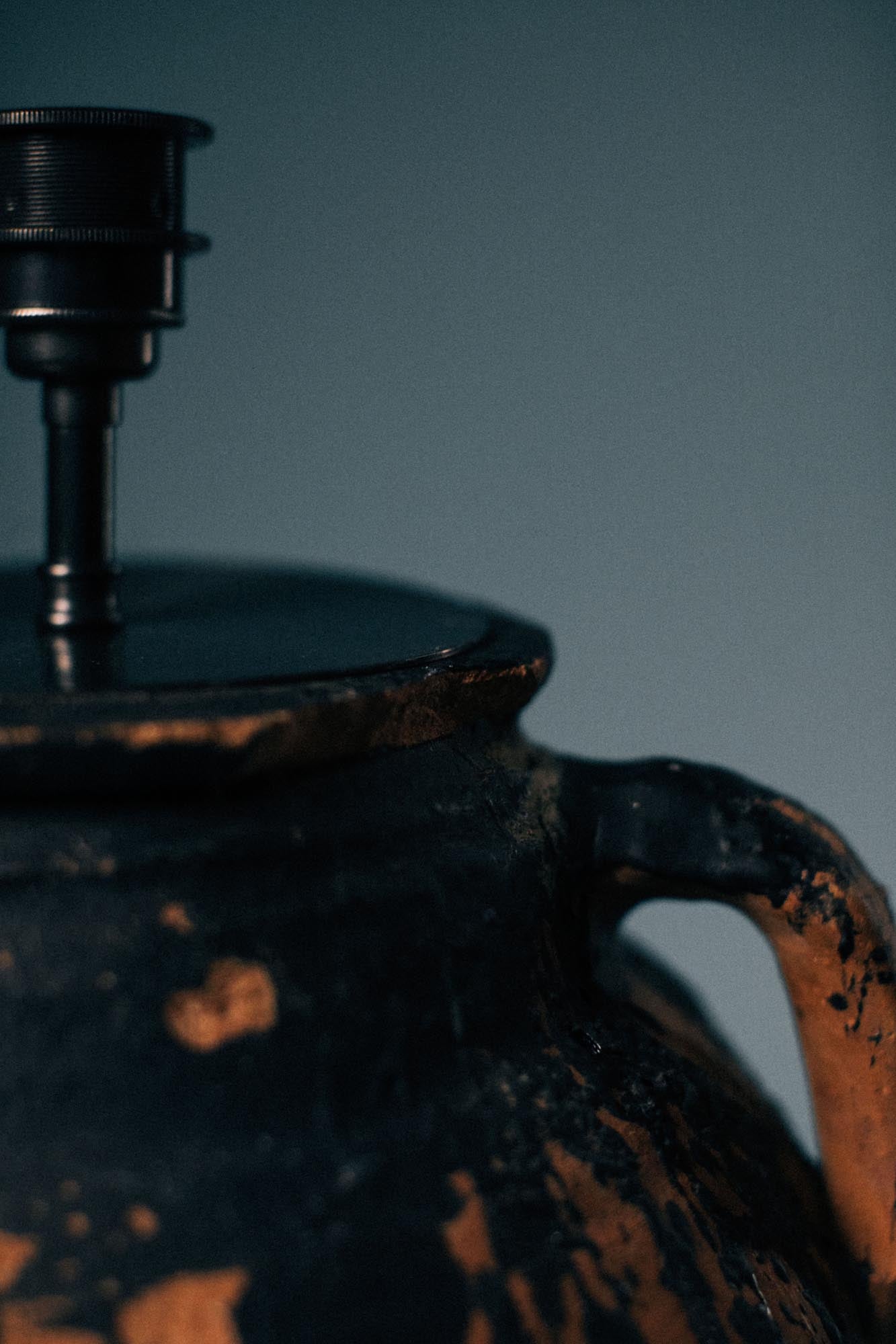 Blackened Glaze Terracotta Table Lamp