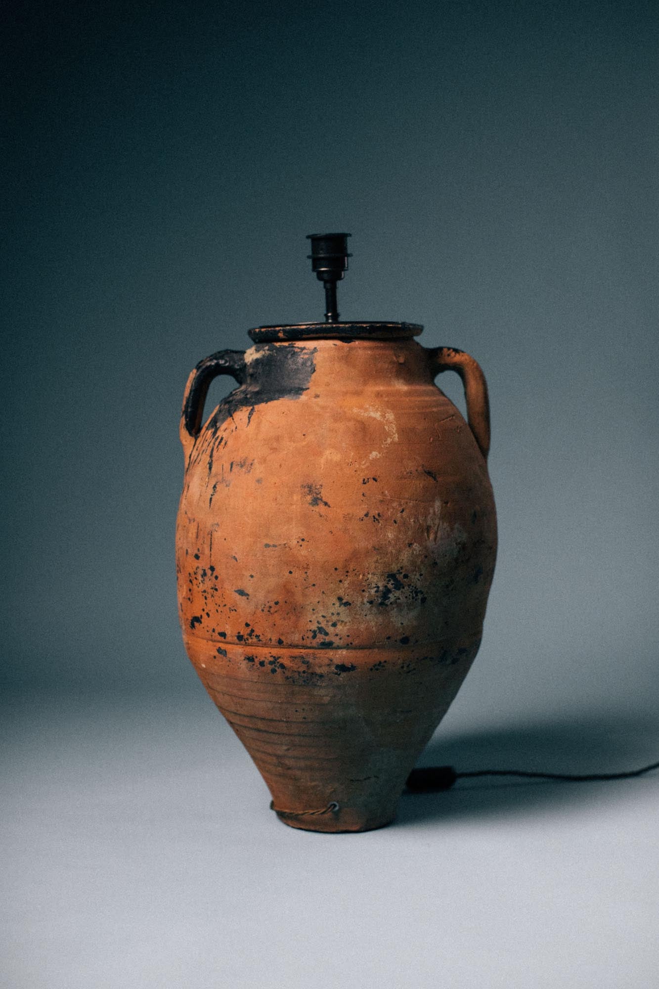 Blackened Glaze Terracotta Table Lamp