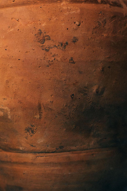 Black-Rim Terracotta Pot Lamp