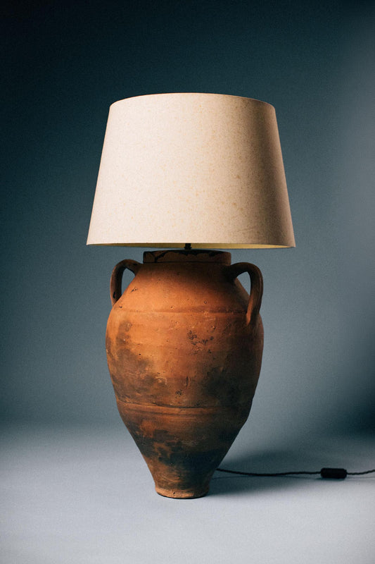 Black-Rim Terracotta Pot Lamp