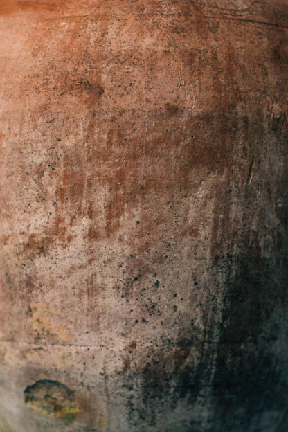 Weathered Clay Urn Table Lamp