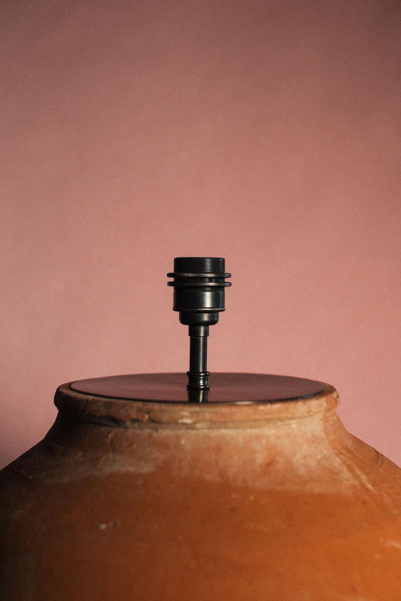 Burnt Earth Monument Lamp