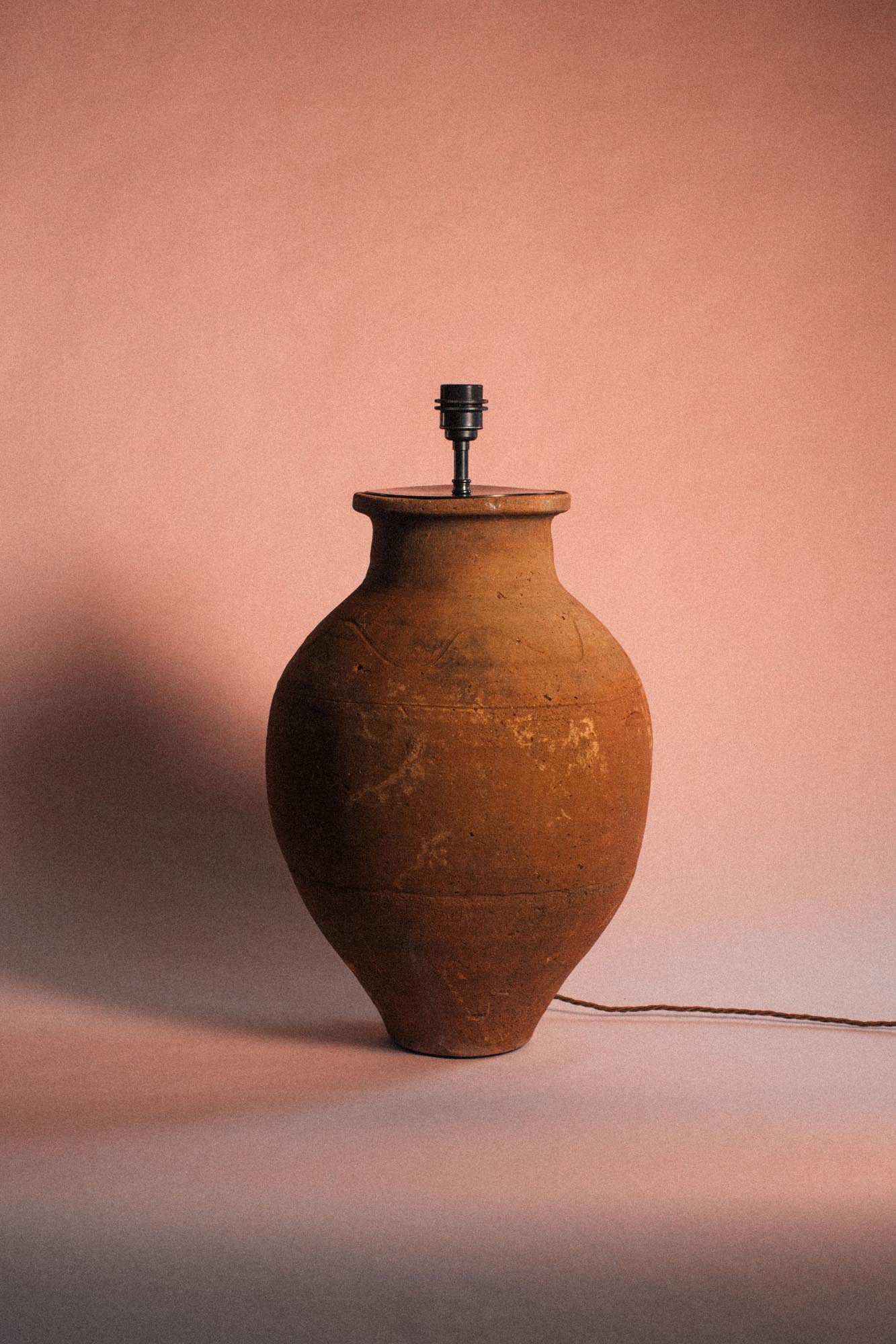 Sunbaked Curve Terracotta Lamp
