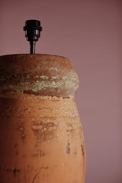Distressed Chalk Table Lamp