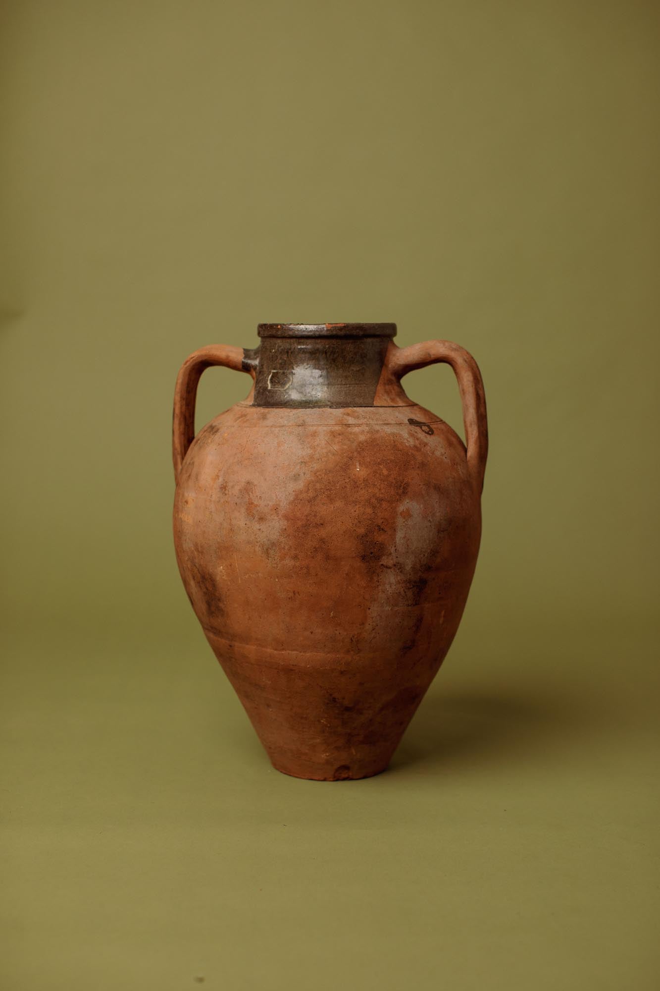 Coco Glaze Olive Jar