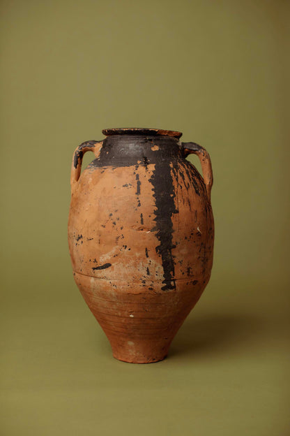 Blackened Glaze Olive Pot