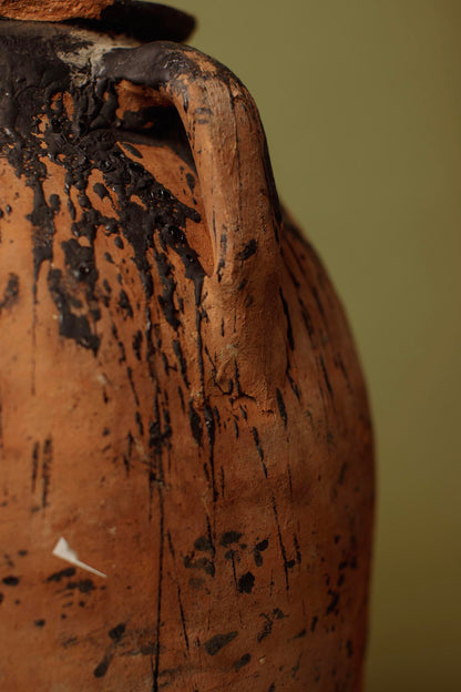 Blackened Glaze Olive Pot